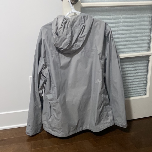 Columbia rain coat - Picture 2 of 2